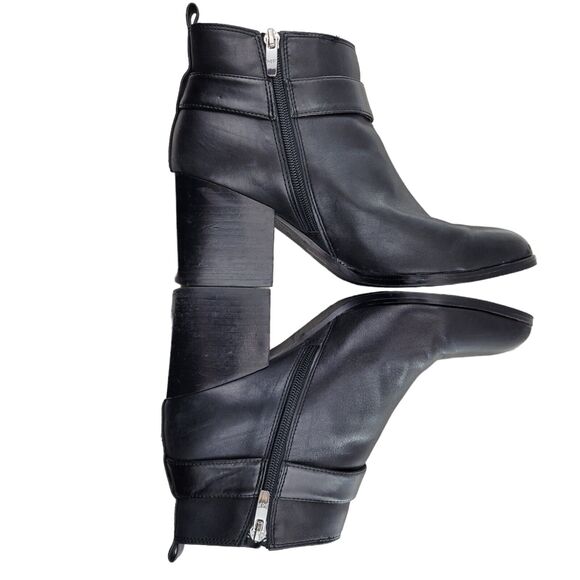 Marc Fisher View Black Leather Harness Booties Sz 9 Chunky Heel Silver Tone Ring - Picture 6 of 10